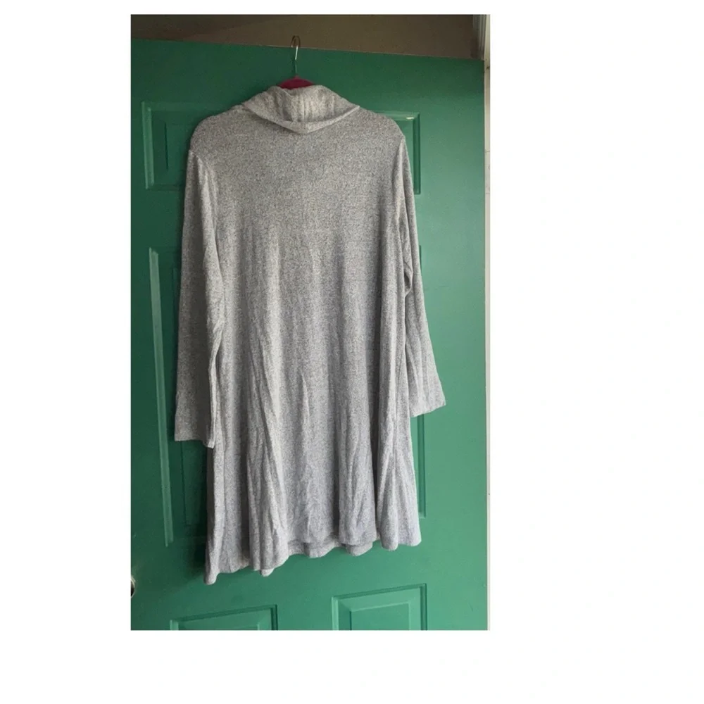 Lou & Grey XL Grey Cowl
Neck Long Sleeve dress so soft - Picture 3 of 8